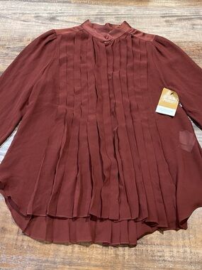Malo Pleated Ruffle Collar Blouse Made in Italy designer brand